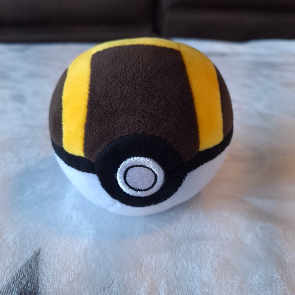 2018 Pokemon Ultra Ball Plush Wicked Cool Toys WCT 5" Nintendo Collectible